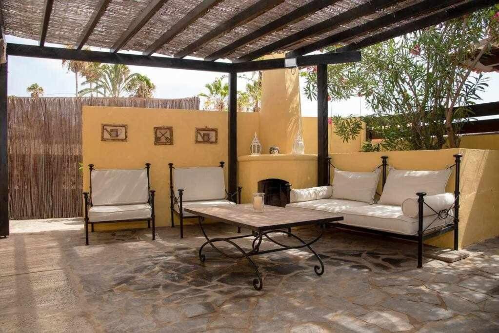 Aurora Mari Villa Your Dream Steps From The Ocean Shore Caleta De Fuste Exterior foto