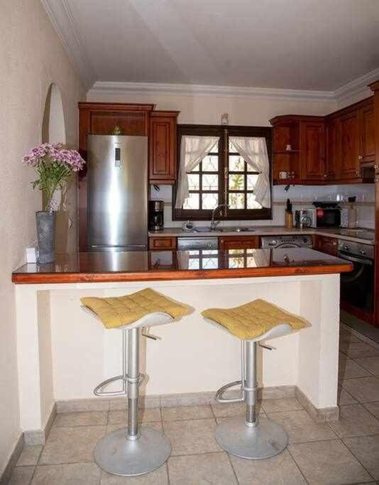Aurora Mari Villa Your Dream Steps From The Ocean Shore Caleta De Fuste Exterior foto