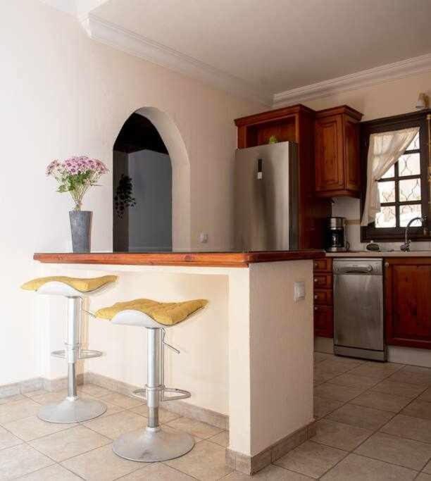 Aurora Mari Villa Your Dream Steps From The Ocean Shore Caleta De Fuste Exterior foto
